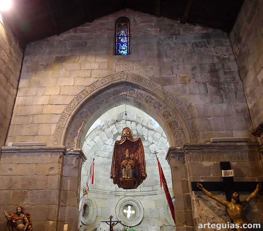 Interior de la iglesia de Castrelos