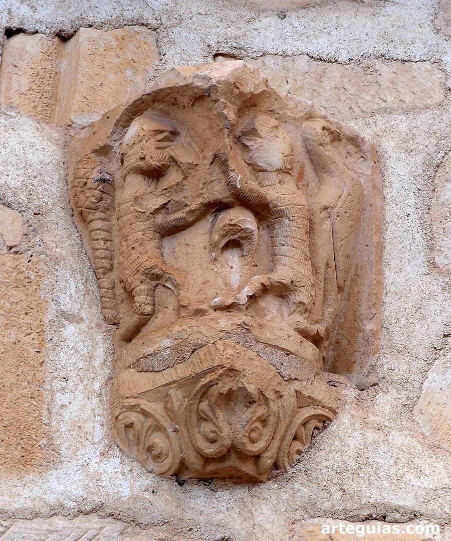 Cerezo de Abajo: dos guerreros combatiendo