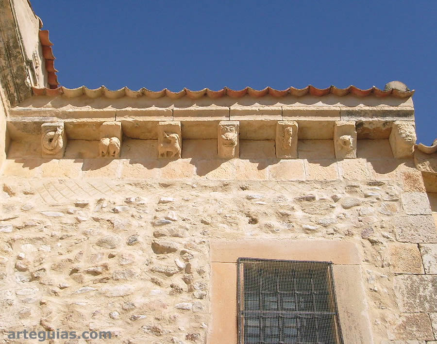 Canecillos del presbiterio