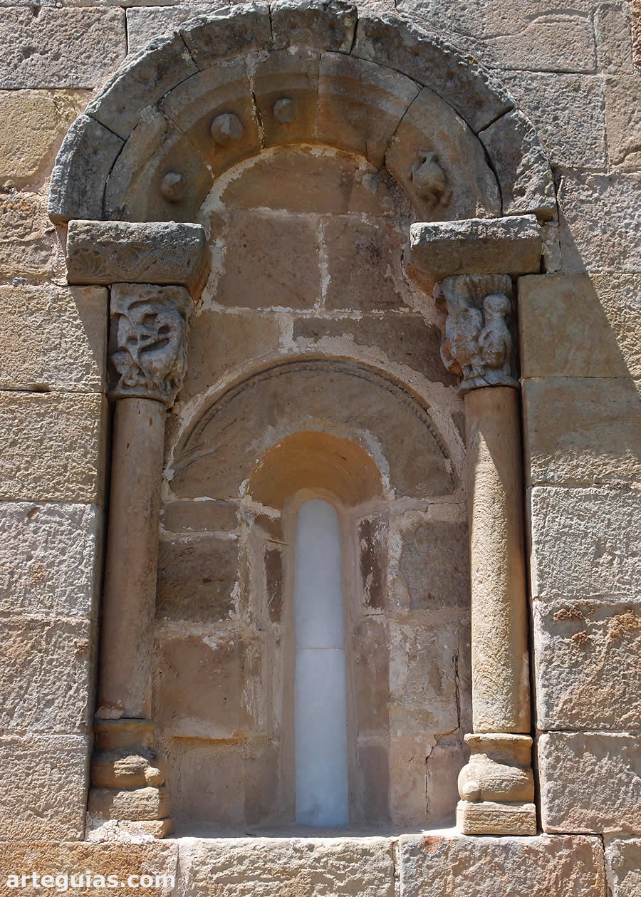 Ventanal del &aacute;bside