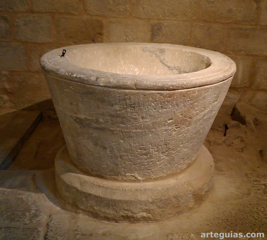 Pila bautismal de Cezura