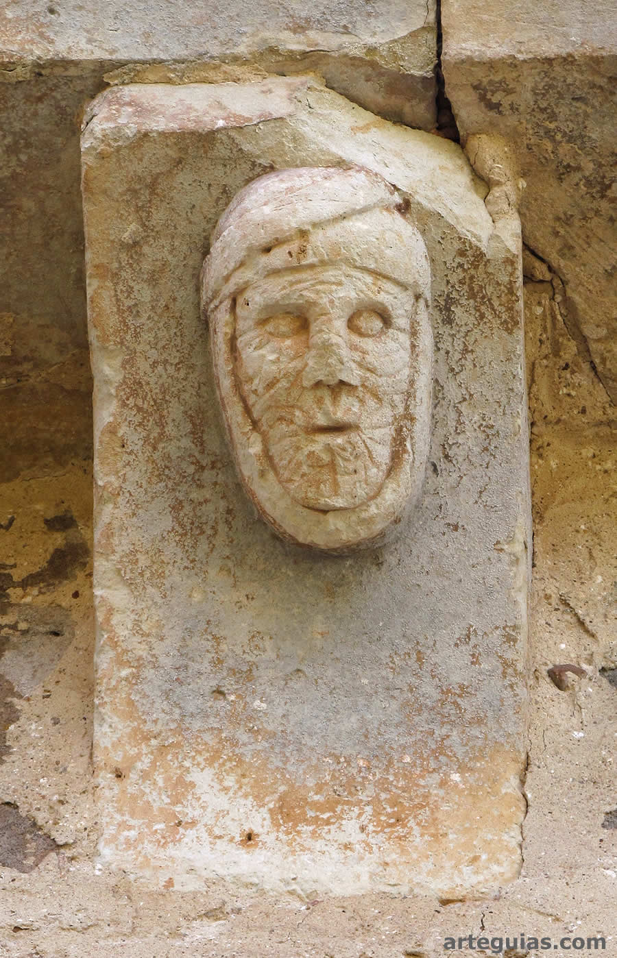 Canecillo &iquest;con la cabeza de un musulm&aacute;n?