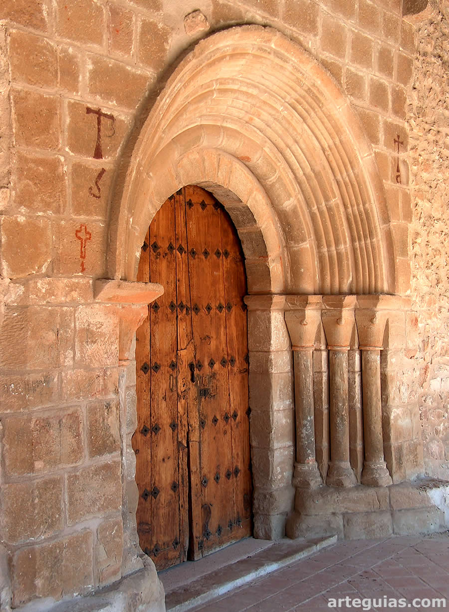 Puerta rom&aacute;nica