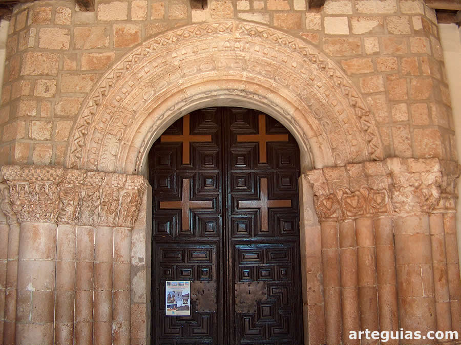 Las partes interiores de la puerta de Languilla fueron rebajados