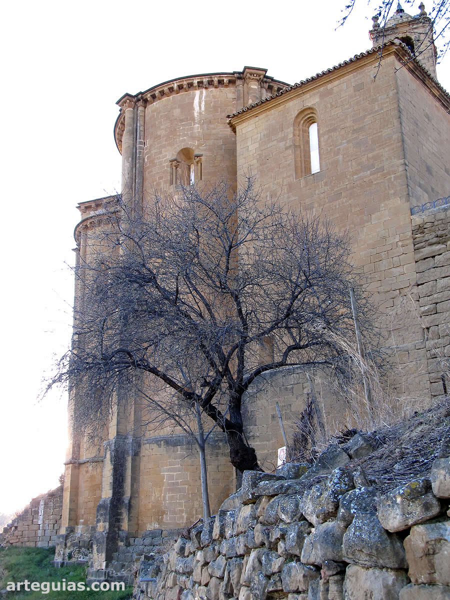 La iglesia de Murillo de G&aacute;llego desde el sureste