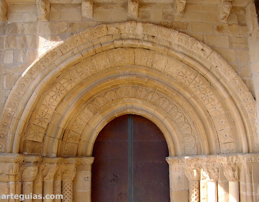 Iglesia de Och&aacute;nduri, La Rioja: puerta