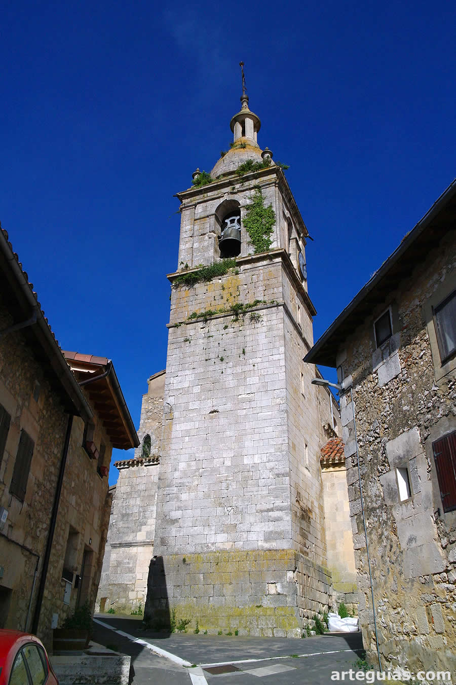 Campanario de la iglesia de Pe&ntilde;acerrada, &Aacute;lava