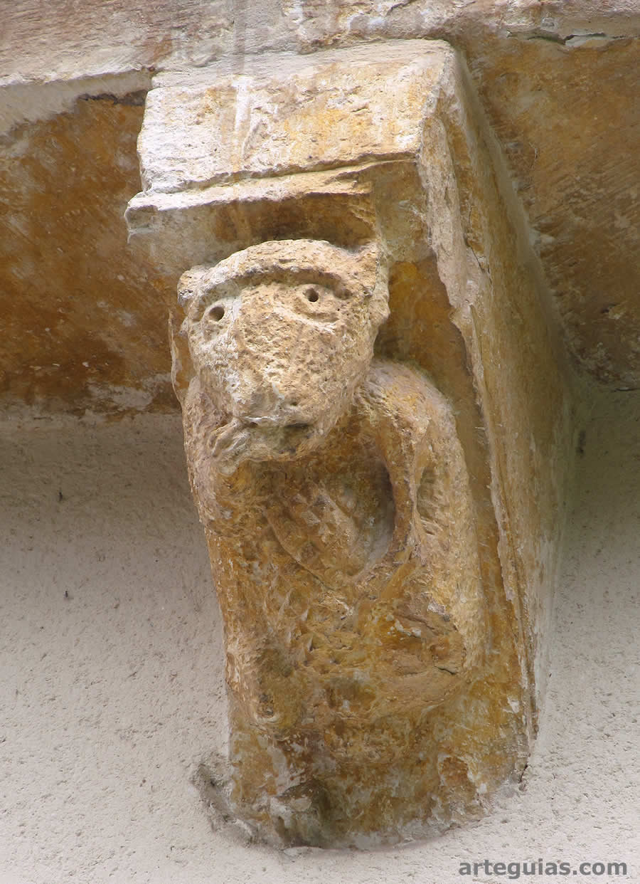 Canecillo rom&aacute;nico zoomorfo