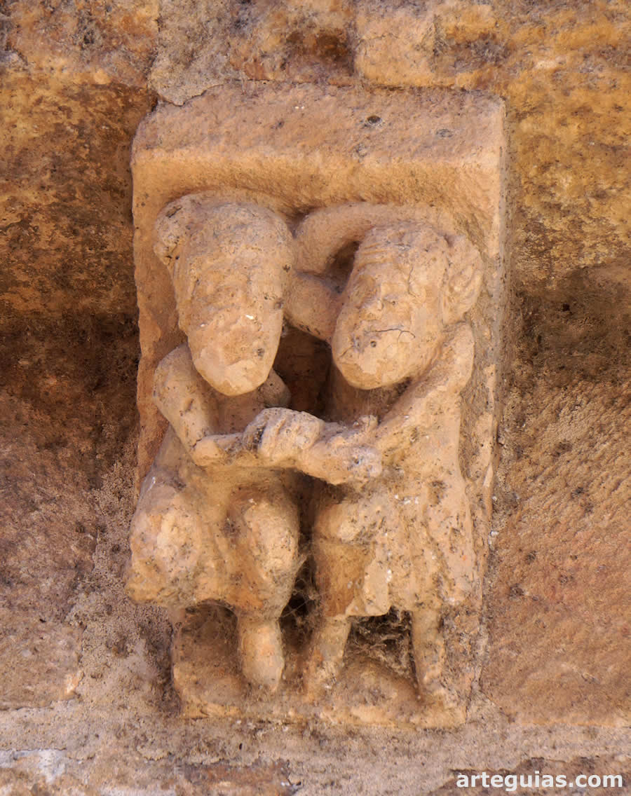 Canecillo del &aacute;bside