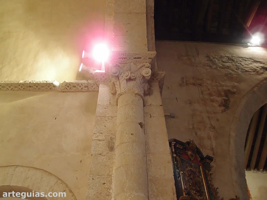 Capitel vegeta&ntilde;