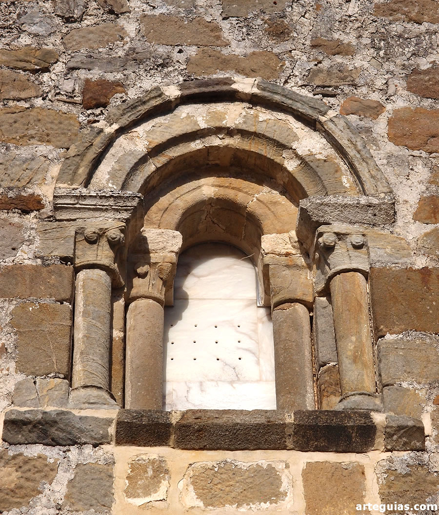 Ventanal del imafronte