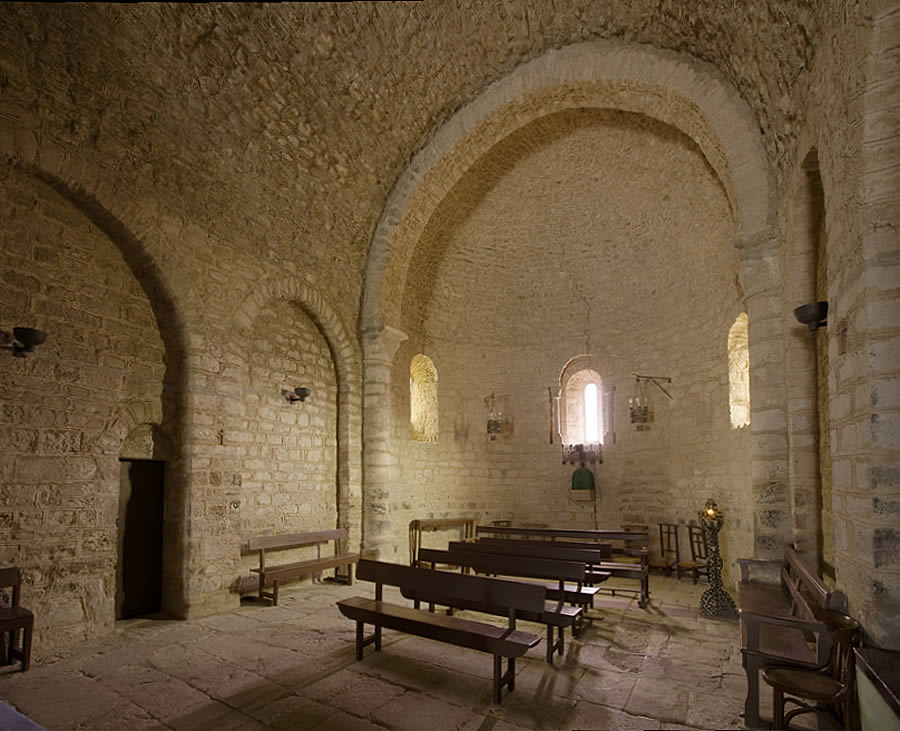 Interior de la cabecera