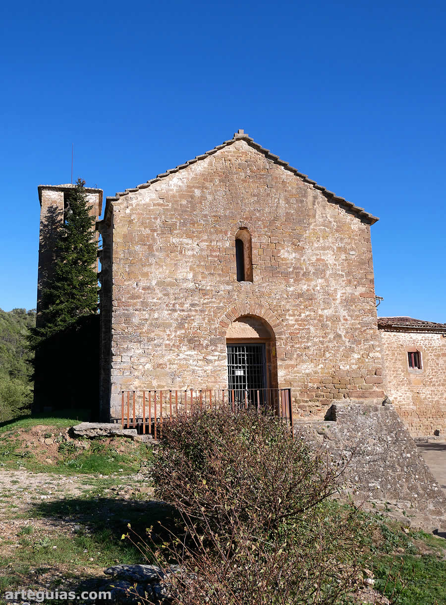 Imafronte o fachada occidental de la iglesia