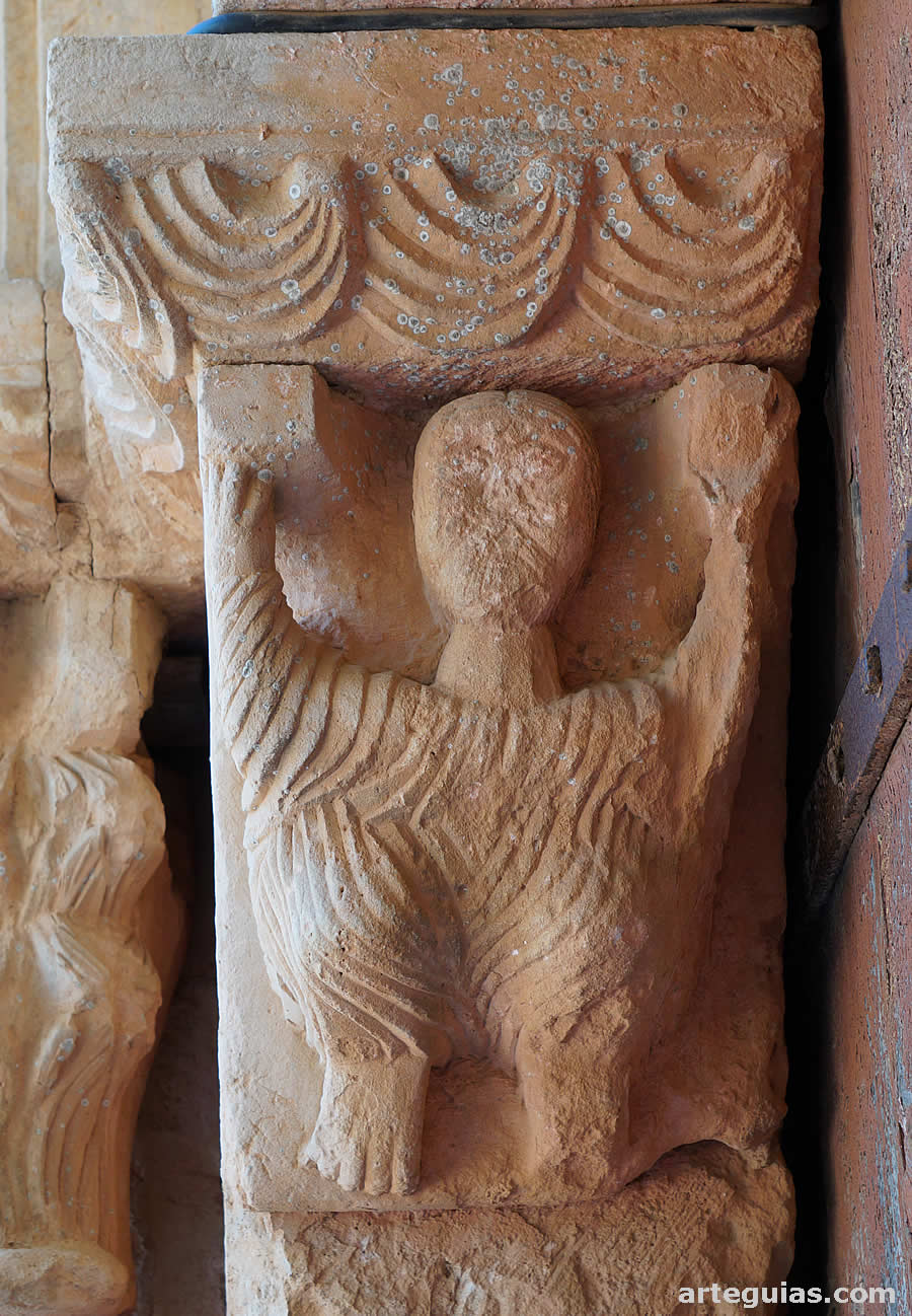 Mocheta del t&iacute;mpano de la iglesia de Santa Mar&iacute;a de Siurana, Tarragona