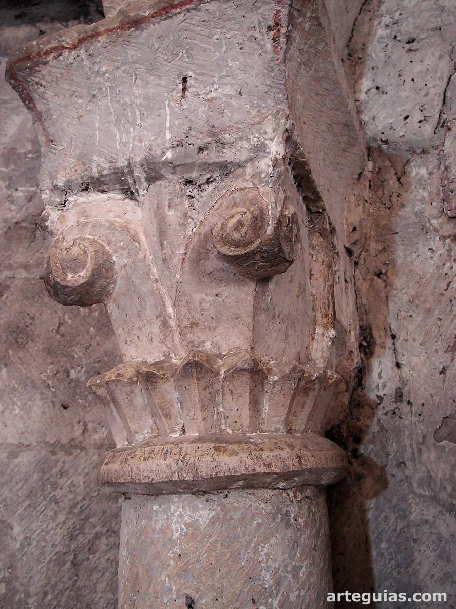 Capitel rom&aacute;nico del &aacute;bside