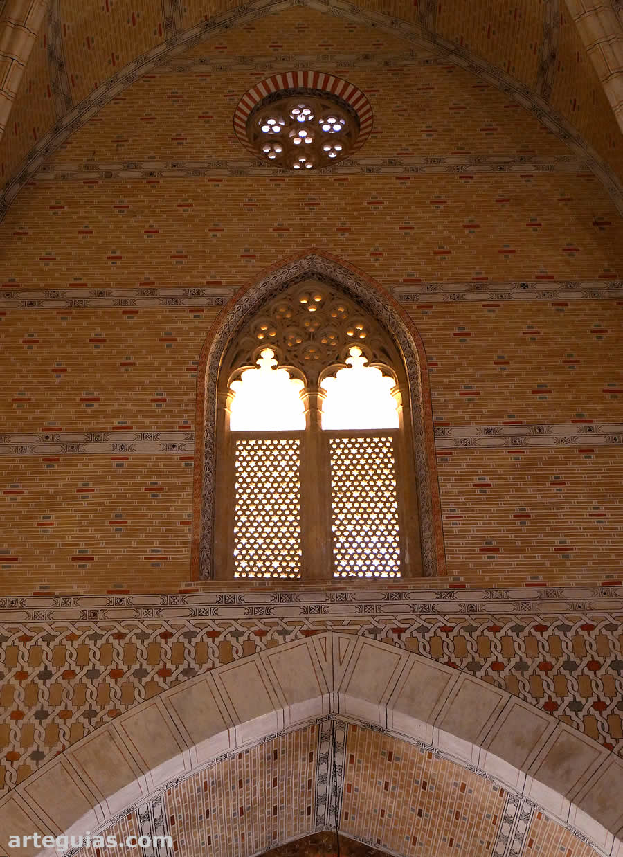 La iglesia de Torralba de Ribota es de una belleza poco com&uacute;n