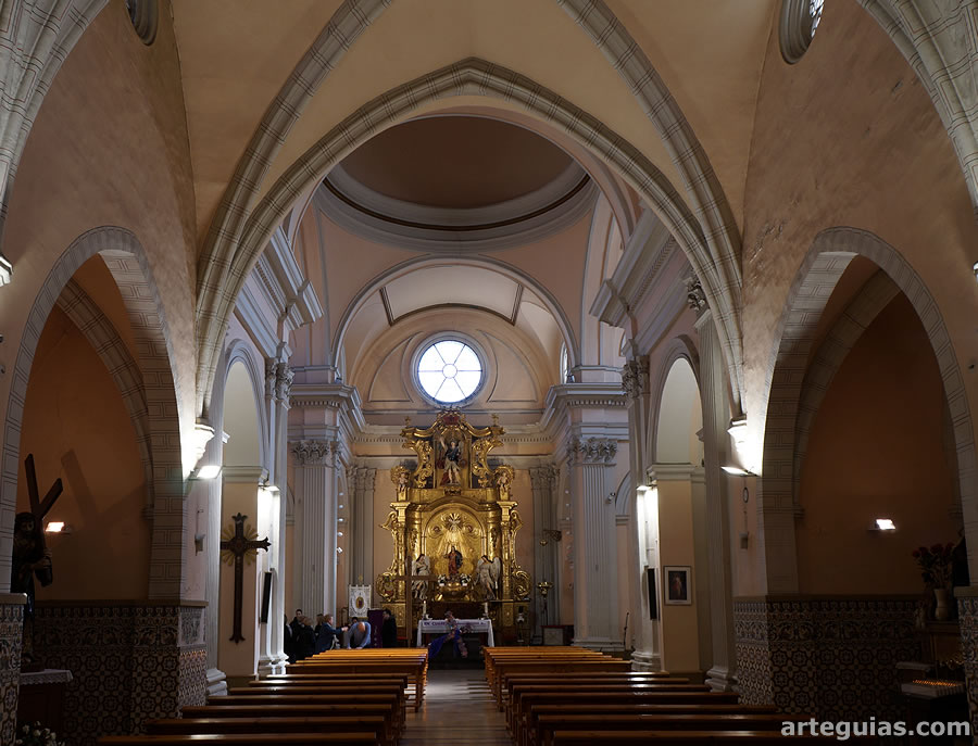 Interior de la iglesia de Utebo, Zaragoza 