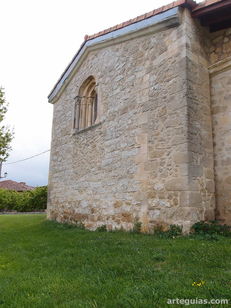 Iglesia de Uzquiano: cabecera plana
