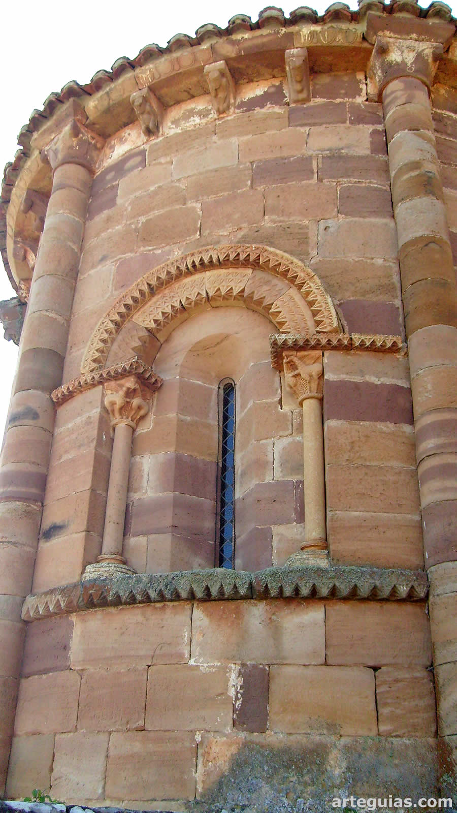 Cabecera de la iglesia de Villanueva de la Torre