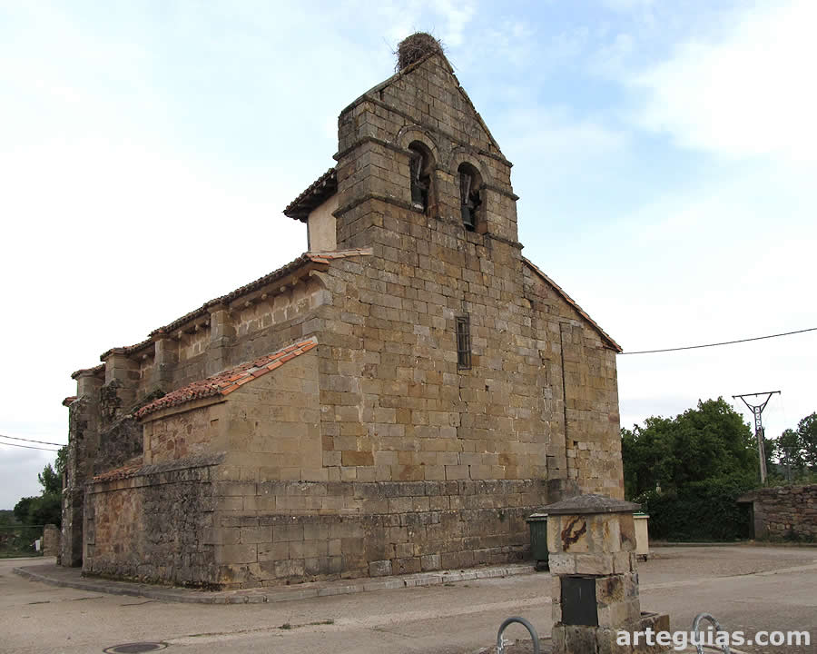 Imafronte de la iglesia de Villavega de Aguilar, Palencia