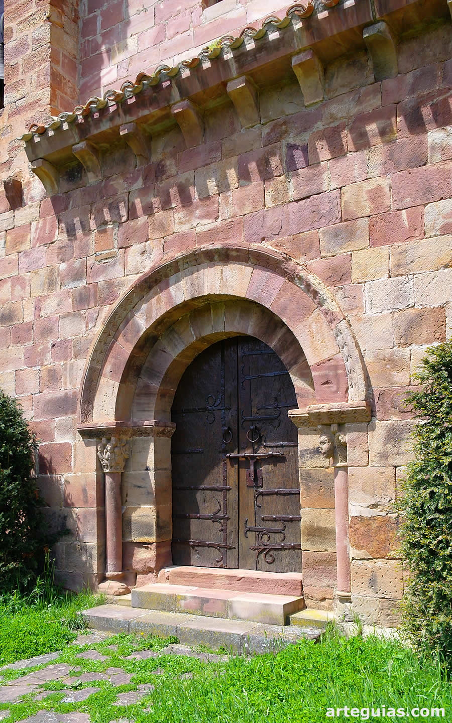 Puerta rom&aacute;nica de San Esteban de Zorraqu&iacute;n