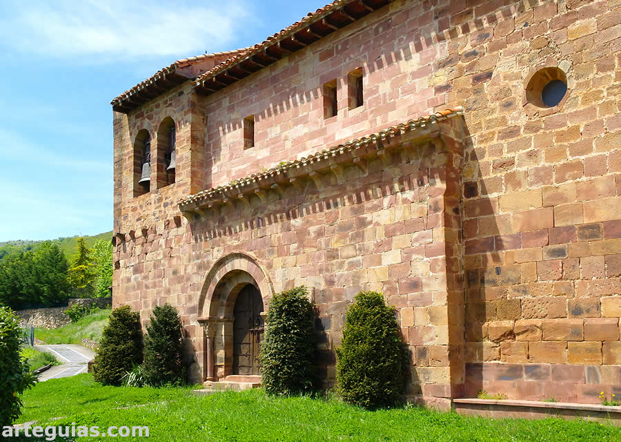 La iglesia de Zorraqu&iacute;n vista desde el sureste
