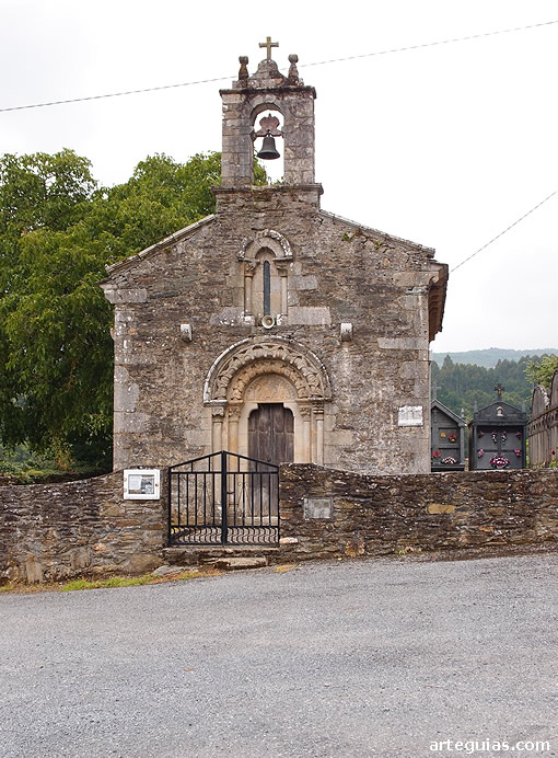 Imafronte de la iglesia de Berselos