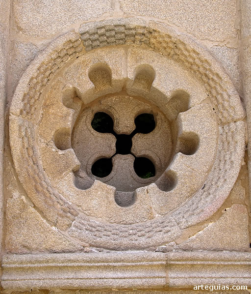 Precioso &oacute;culo central