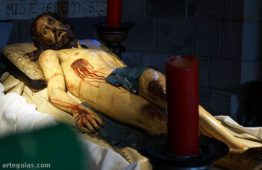 Cristo yacente de mediados del siglo XVII, obra de Francisco Ferm&iacute;n