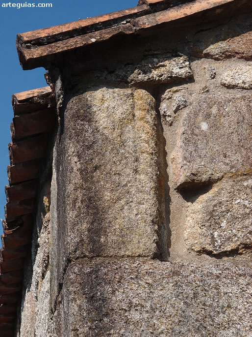 Otra pieza reutilizada, quiz&aacute;s de otra puerta