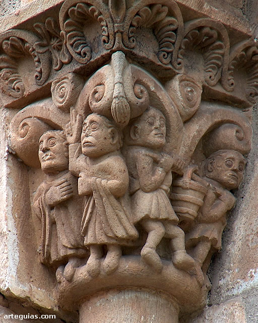 Capitel de un ventanal