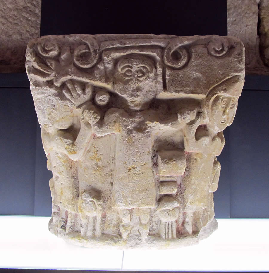 Capitel procedente de la iglesia zamorana de Santa Mar&iacute;a la Nueva