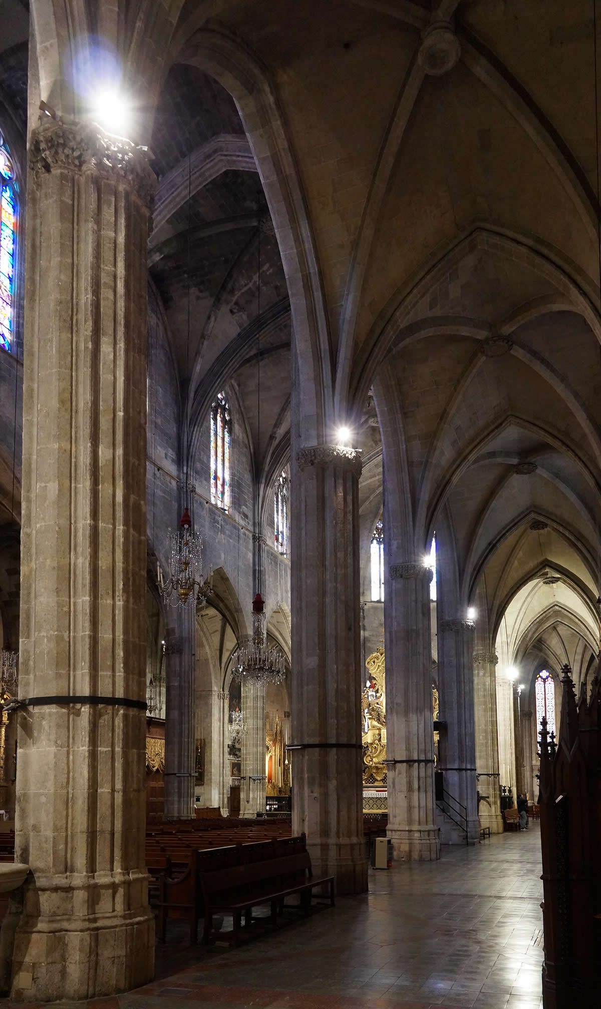 Nave lateral sur