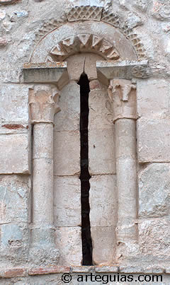 Ventanal de la Iglesia de Pezuela de las Torres