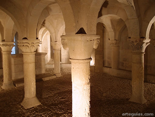 Cripta de la iglesia de San Mart&iacute;n de Tours