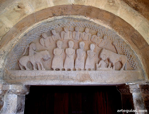 Tímpano de la portada