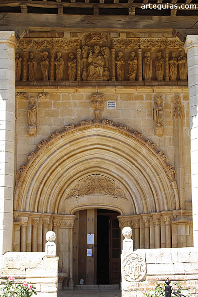 Traspe&ntilde;a de la Pe&ntilde;a: magn&iacute;fica fachada sur