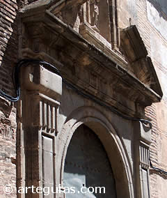 Portada de la iglesia de San Jos&eacute; de las Carmenlitas,  Caravaca de la Cruz, Murcia