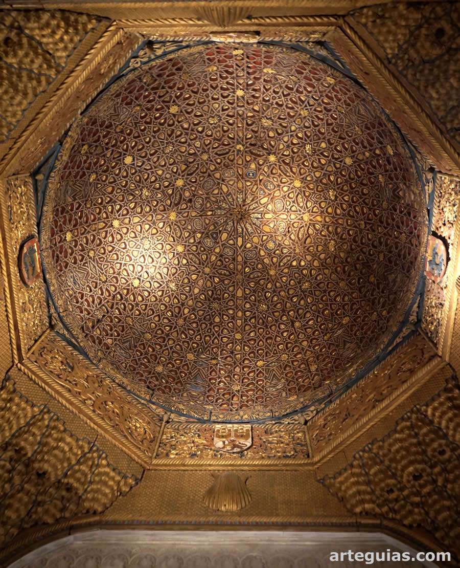 C&uacute;pula mud&eacute;jar de finales del periodo medieval. Torrijos