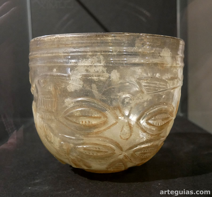 Cuenco hispano&aacute;rabe o Vaso de Besal&uacute;