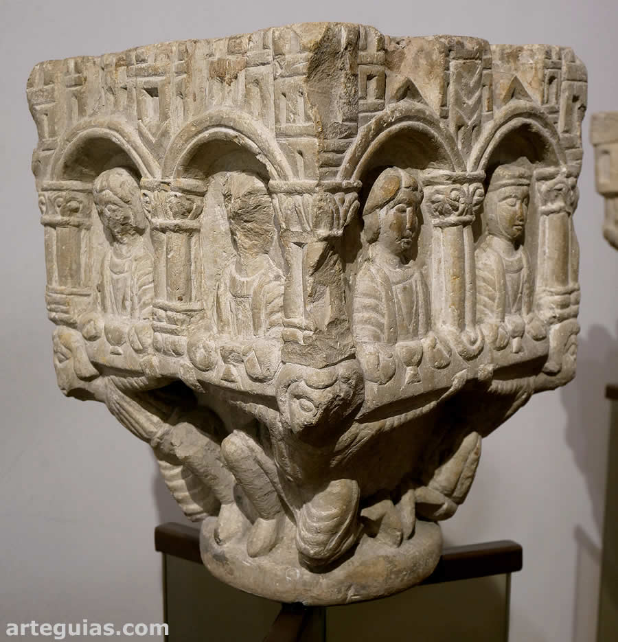 Capitel rom&aacute;nico del Museo de Arte de Girona