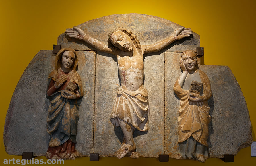 T&iacute;mpano con Calvario g&oacute;tico