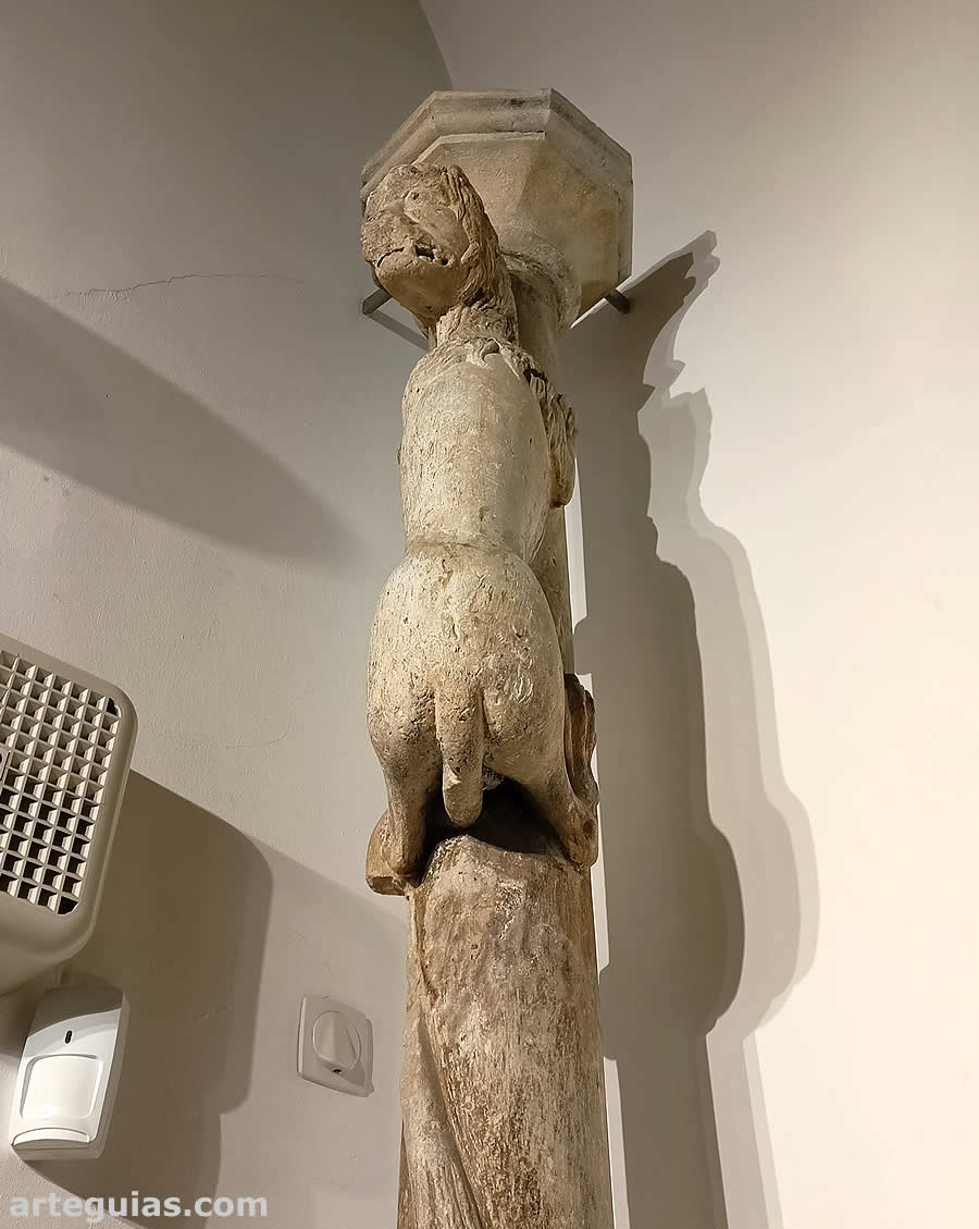 Columna de la leona. Museo de Arte de Girona
