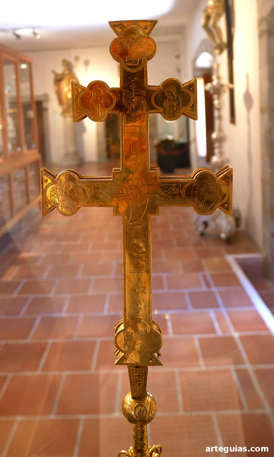 Reverso de la Cruz Relicario