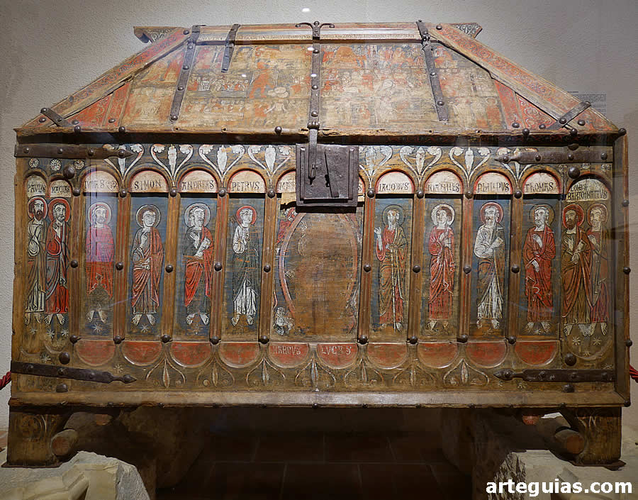 Arc&oacute;n del monasterio de Carrizo