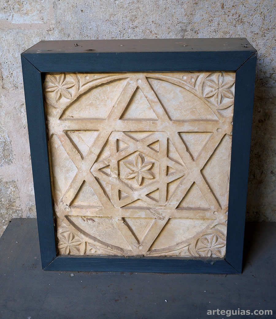 Relieve moz&aacute;rabe