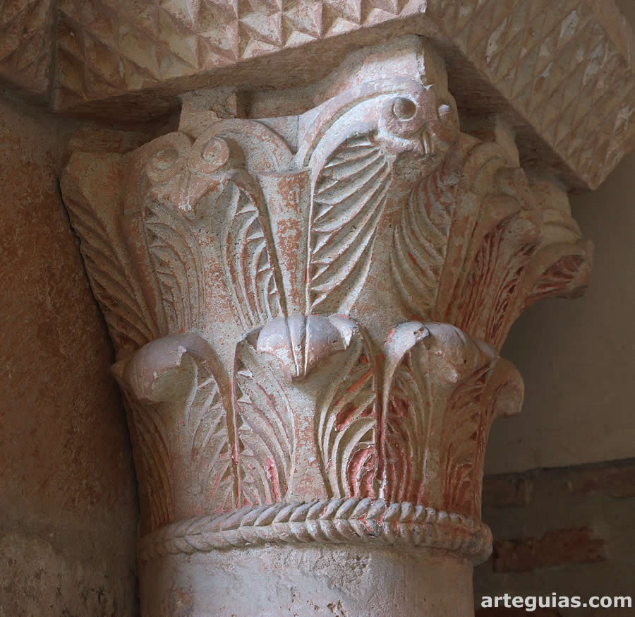 Capitel moz&aacute;rabe