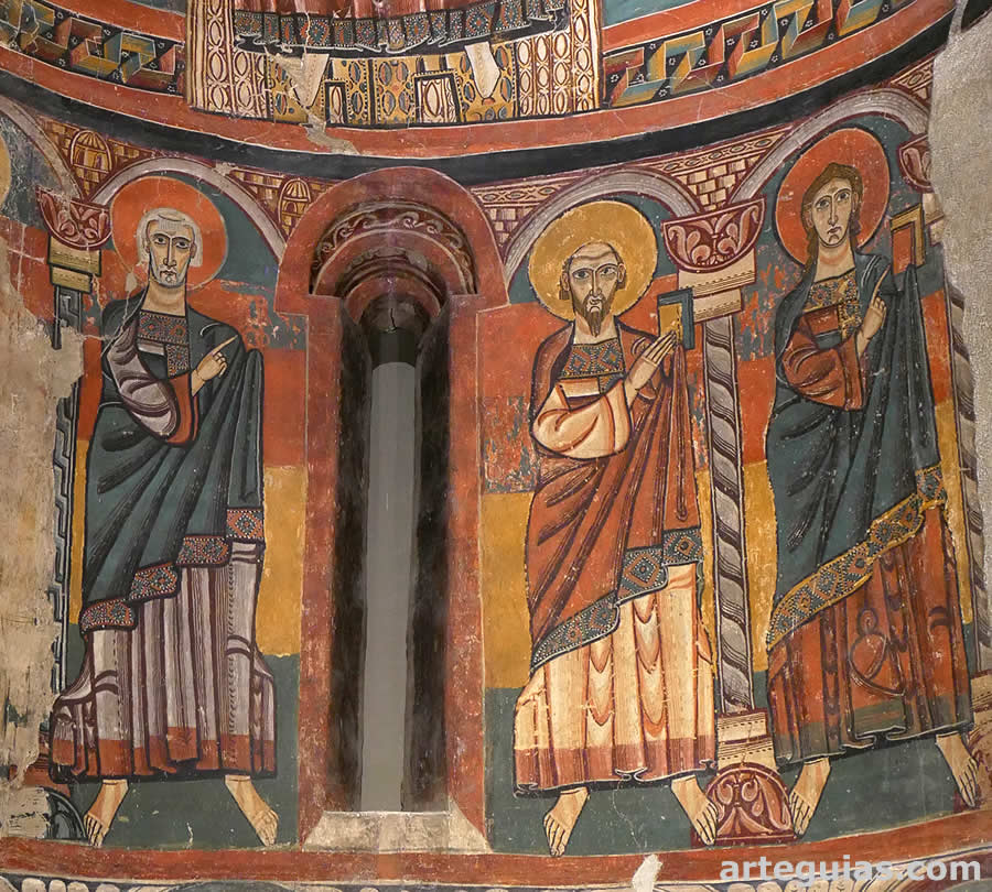 Museo Nacional de Arte de Catalu&ntilde;a: detalle de las pinturas de Santa Mar&iacute;a de Ta&uuml;ll