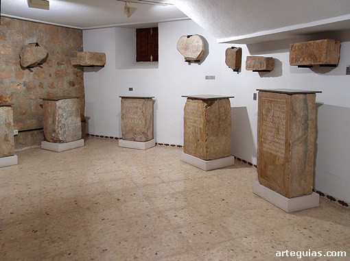 Museo Arqueol&oacute;gico de Linares: colecci&oacute;n epigr&aacute;fica romana