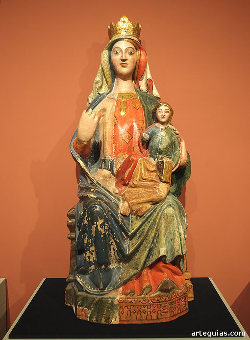 Virgen con el Ni&ntilde;o procedente de la Ermita de San Bernab&eacute; de Hijes